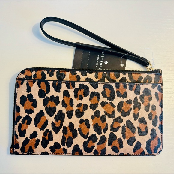 Kate Spade New York Lucy Medium L-Zip Leopard Wristlet - Picture 3 of 3